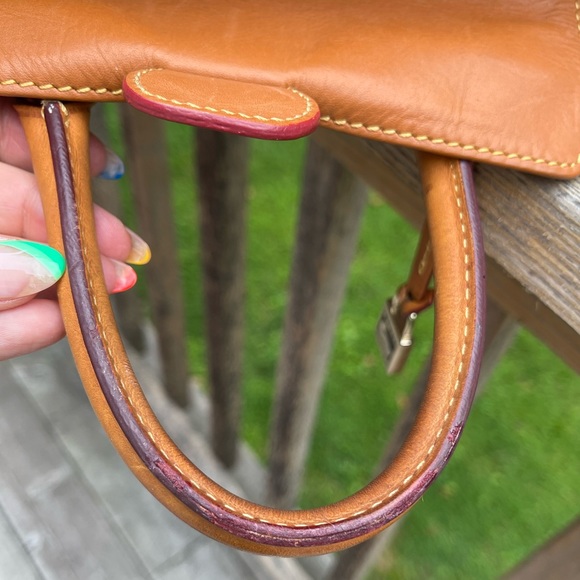 Dooney and Bourke convertible Satchel and wristlet - Picture 9 of 12